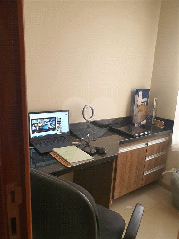 Casa à venda com 3 quartos, sendo 1 suíte, no Centro, Araraquara, SP