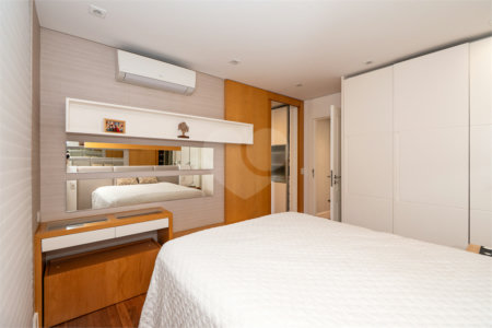 Apartamento à venda com 3 suítes em Sumarezinho, São Paulo, SP