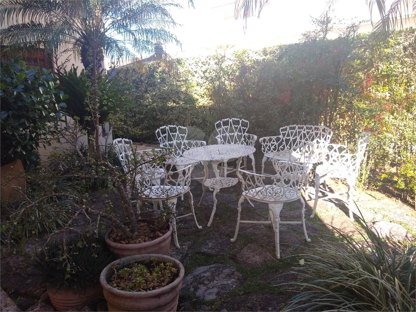 Casa à venda com 4 quartos, sendo 2 suítes, no condomínio Osato, Atibaia - SP