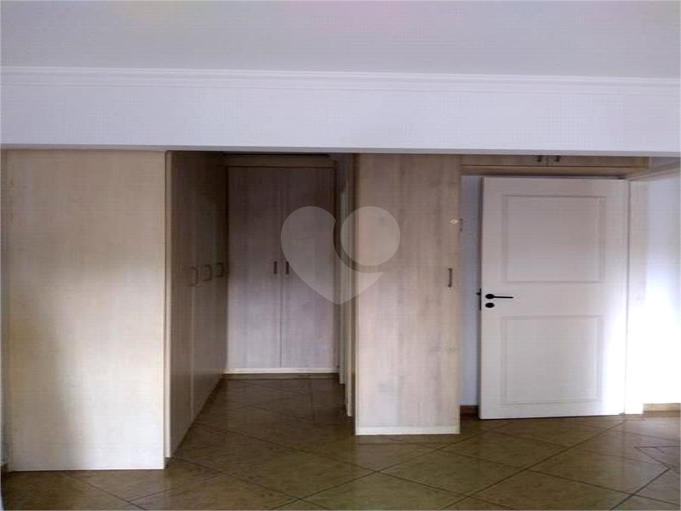 Apartamento à venda com 2 quartos, sendo 1 suíte, em Moema, São Paulo, SP