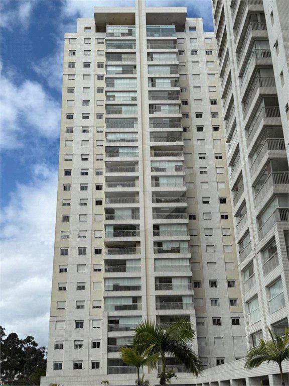 Apartamento à venda com 4 quartos, sendo 3 suítes, em Campo Grande, São Paulo, SP