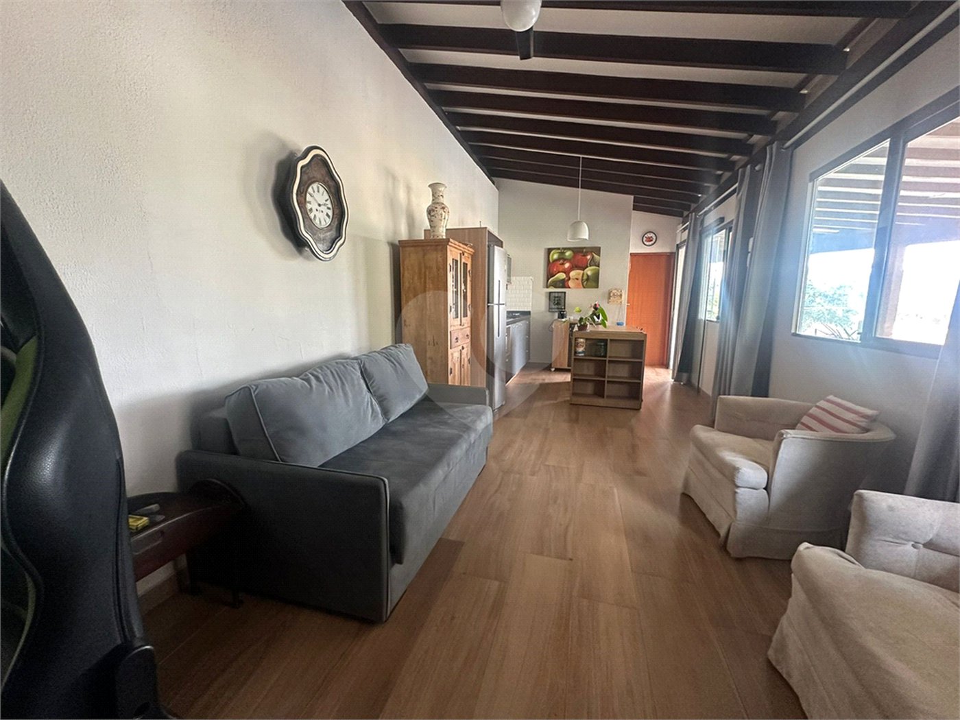 Casa à venda com 3 suítes no condomínio Estância Marambaia, Vinhedo - SP