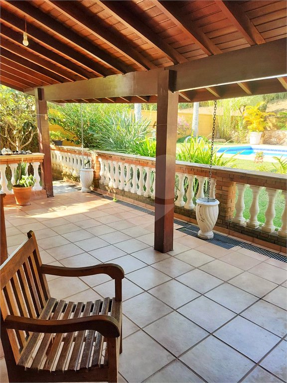Casa à venda com 5 suítes no condomínio Estância Marambaia, Vinhedo - SP