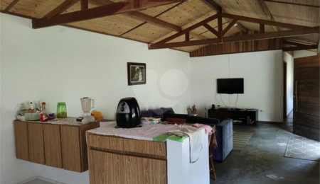 Chácara à venda com 3 quartos em Serra da Cantareira, Mairiporã, SP