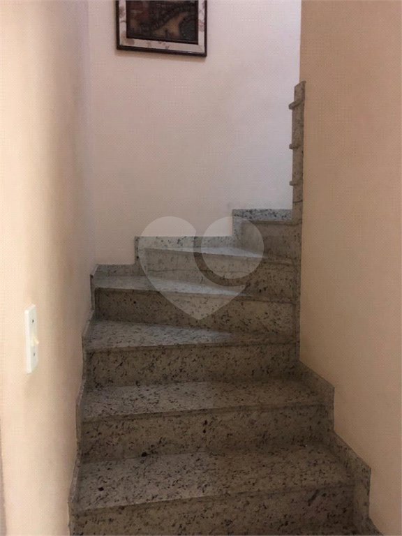 Sobrado à venda com 3 quartos, sendo 1 suíte, em Vila Mangalot, São Paulo, SP