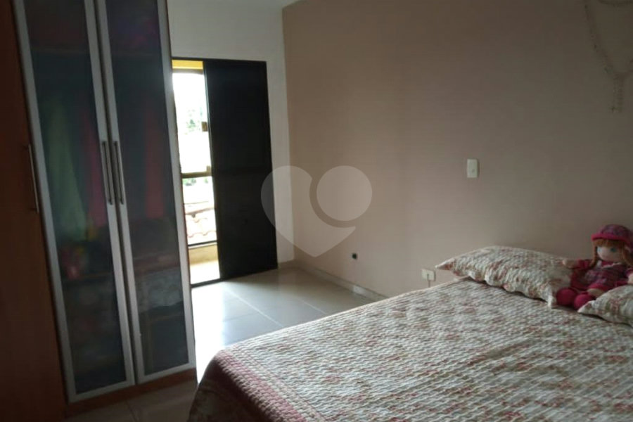 Sobrado à venda com 3 quartos, sendo 1 suíte,  em Vila Medeiros, São Paulo, SP