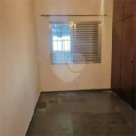 Sobrado à venda com 3 quartos, sendo 1 suíte, em Vila Zat, São Paulo, SP