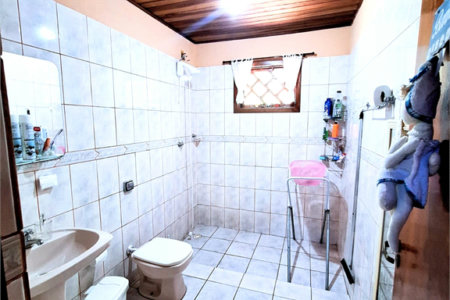 Casa à venda com 3 quartos, sendo 1 suíte, em Mogi Moderno, Mogi das Cruzes, SP