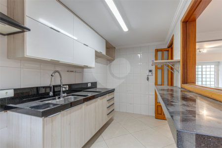 Sobrado à venda com 2 quartos, sendo 1 suíte, em Alto da Boa Vista, São Paulo, SP