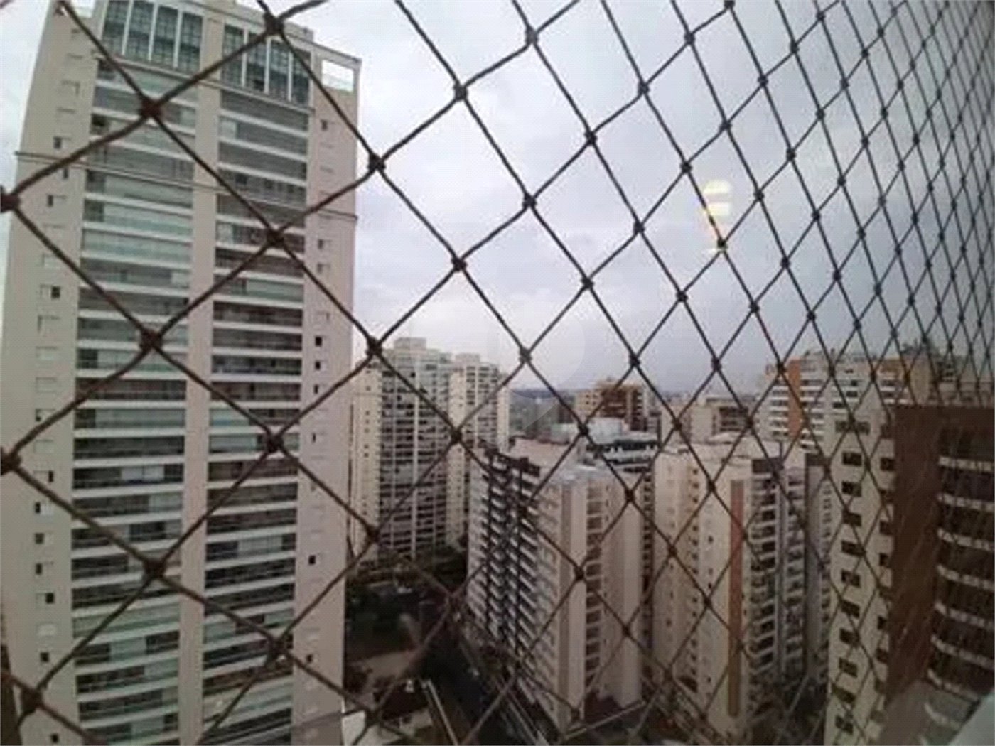 Apartamento à venda com 3 suítes em Altos do Esplanada, São José dos Campos, SP