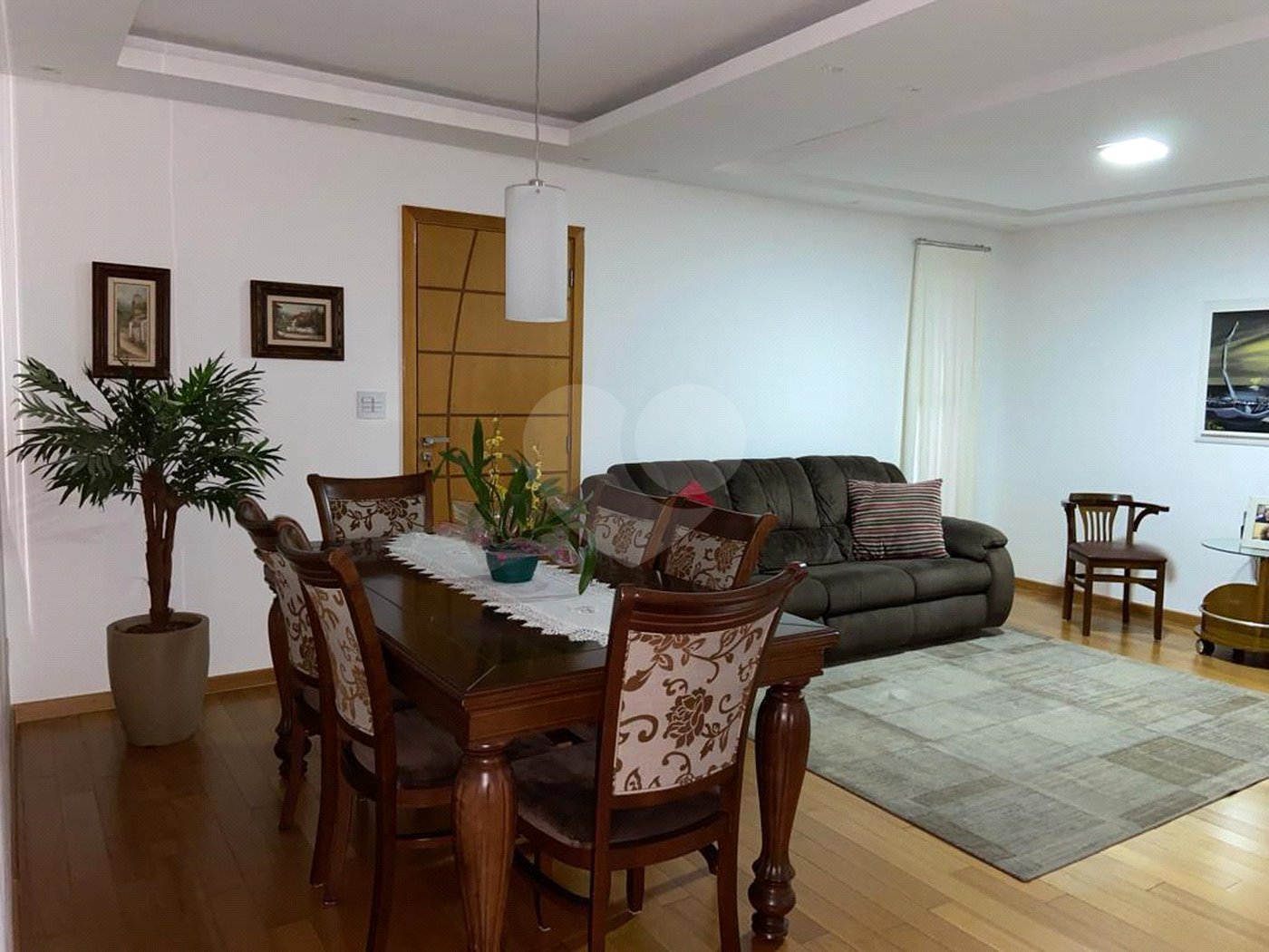 Apartamento à venda com 3 suítes em Vila Bastos, Santo André, SP