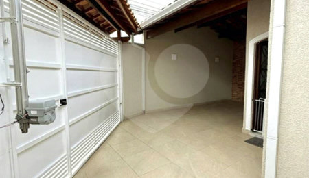 Casa à venda com 2 quartos, sendo 1 suíte,  em Atibaia Jardim, Atibaia, SP
