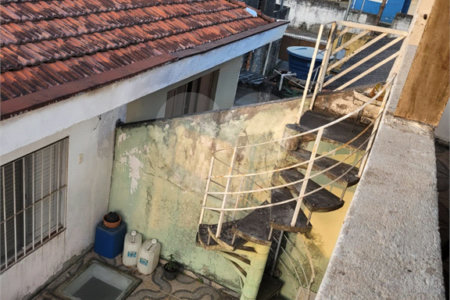 Sobrado à venda com 3 quartos em Vila Marari, São Paulo, SP