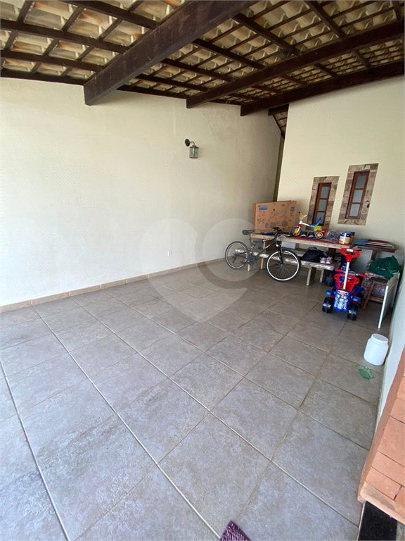 Casa em condomínio à venda com 4 quartos, sendo 1 suíte, em Baleia, São Pedro da Aldeia, RJ