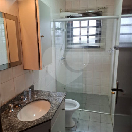 Casa à venda com 4 quartos, sendo 1 suíte, no condomínio Conjunto Residencial Green Village I, Mogi das Cruzes - SP