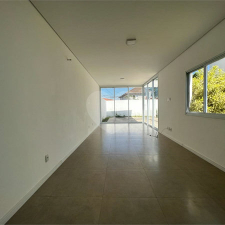 Casa à venda com 3 quartos, sendo 1 suíte, em Jardim Semiramis, Cotia, SP