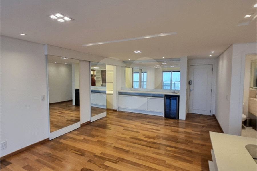 Apartamento à venda com 3 suítes em Santana, São Paulo, SP