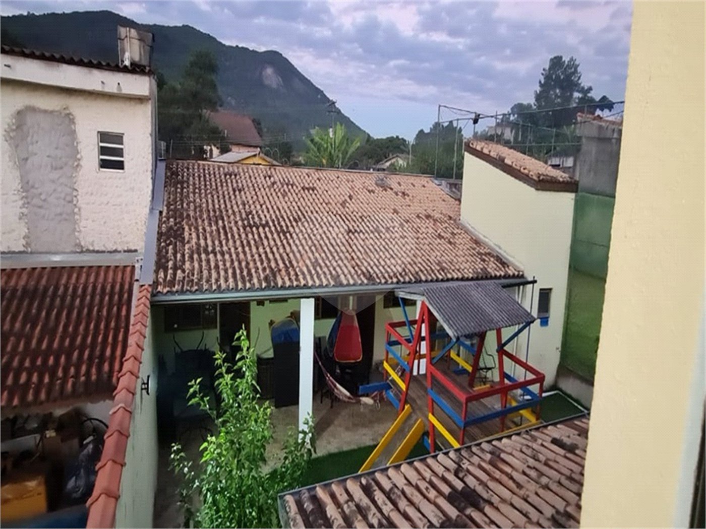 Chácara à venda com 6 quartos, sendo 2 suítes, em Serra da Cantareira, Mairiporã, SP