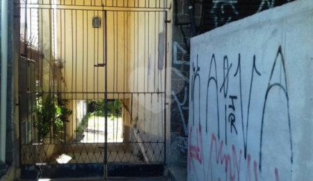 Prédio à venda com 2 quartos em Santana, São Paulo, SP