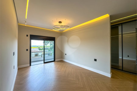 Casa à venda com 3 suítes no condomínio Jardim Vila Paradiso, Indaiatuba - SP
