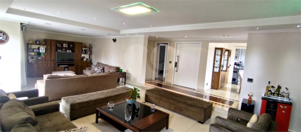 Apartamento à venda com 3 suítes em Tatuapé, São Paulo, SP