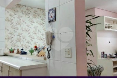 Apartamento à venda com 3 quartos, sendo 1 suíte,  em Vila Vermelha, São Paulo, SP