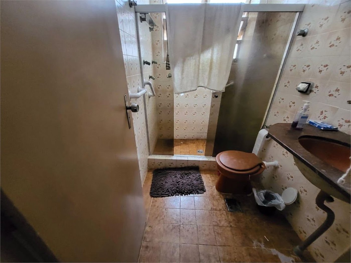Apartamento com 4 dormitórios à venda, 180 m² por R$ 700.000,00 - Gonzaga - Santos/SP