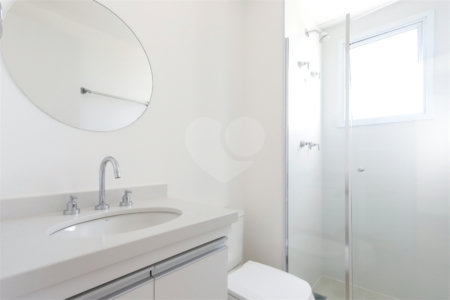 Apartamento à venda com 3 suítes em Vila Anastácio, São Paulo, SP
