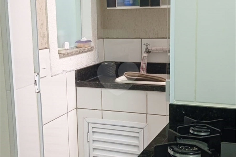Casa à venda com 2 suítes no condomínio Residencial Pavoni I, São Paulo - SP