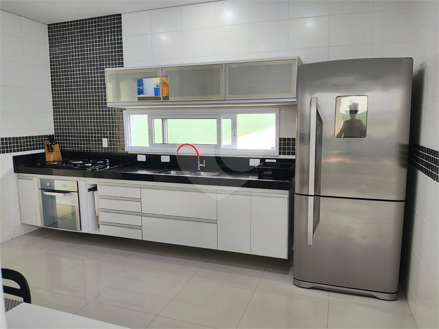 Casa à venda com 3 suítes no condomínio Colinas do Sol, Sorocaba - SP