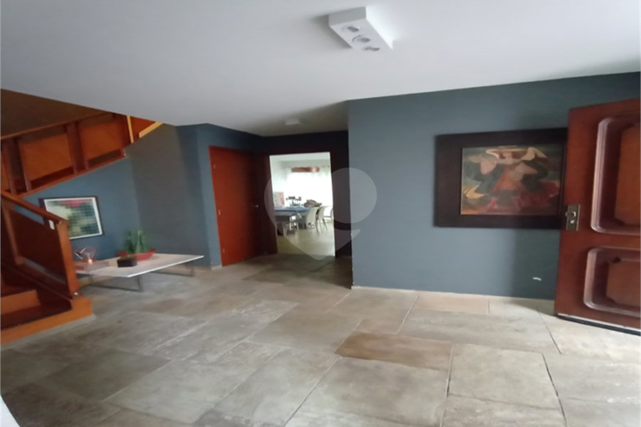 Casa à venda com 4 quartos, sendo 1 suíte, em Santana, São Paulo, SP