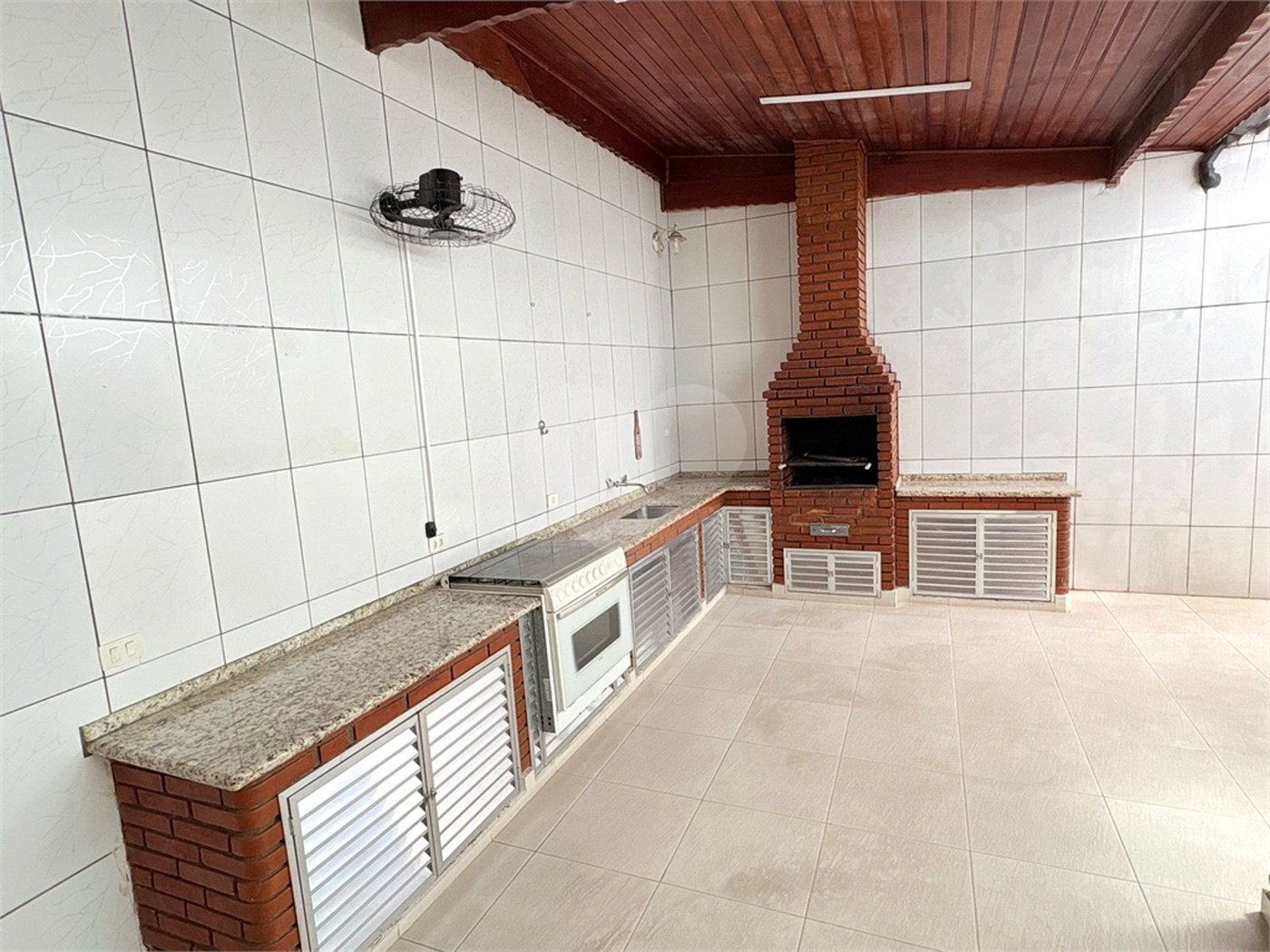 Sobrado à venda ou para alugar com 3 quartos, sendo 1 suíte, em Santana, São Paulo, SP