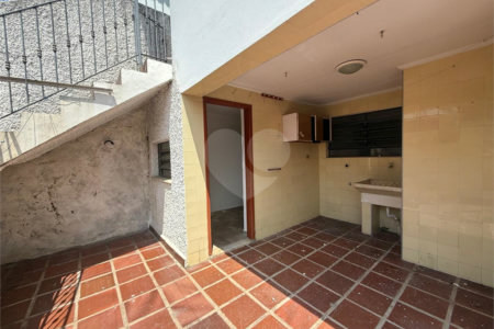 Sobrado à venda com 3 quartos em Horto Florestal, São Paulo, SP