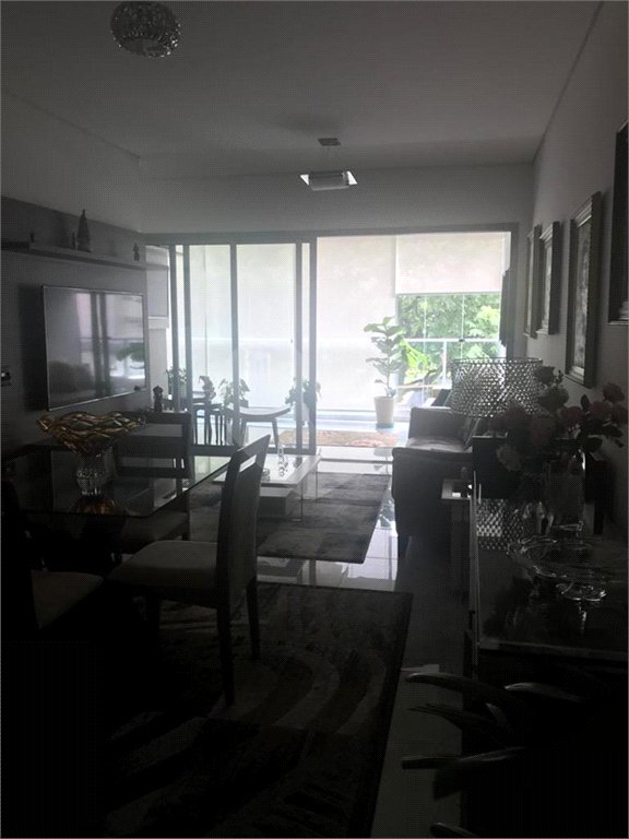 Apartamento à venda com 2 suítes em Indianópolis, São Paulo, SP