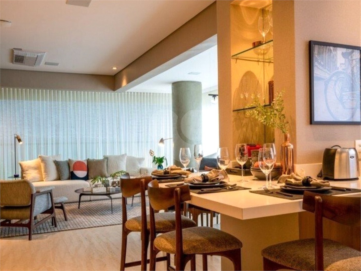 Apartamento à venda com 3 suítes em Moema, São Paulo, SP