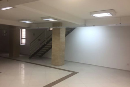 Prédio Comercial de Grande Porte no Centro Histórico de Santos para Venda Ou Aluguel