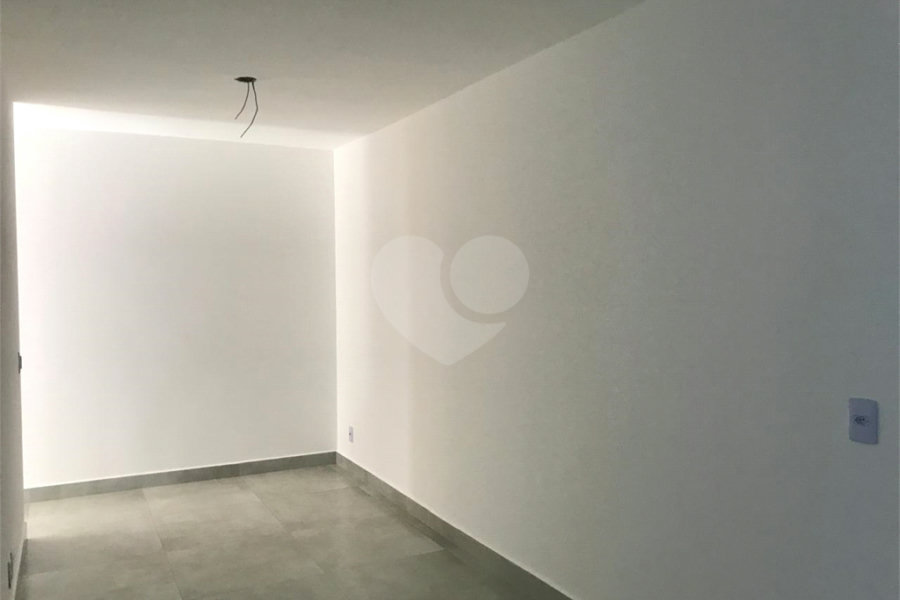 Apartamento à venda com 1 quarto em Carandiru, São Paulo, SP