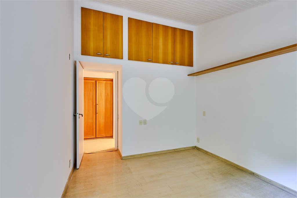 Casa à venda com 3 quartos, sendo 1 suíte, em Brooklin, São Paulo, SP
