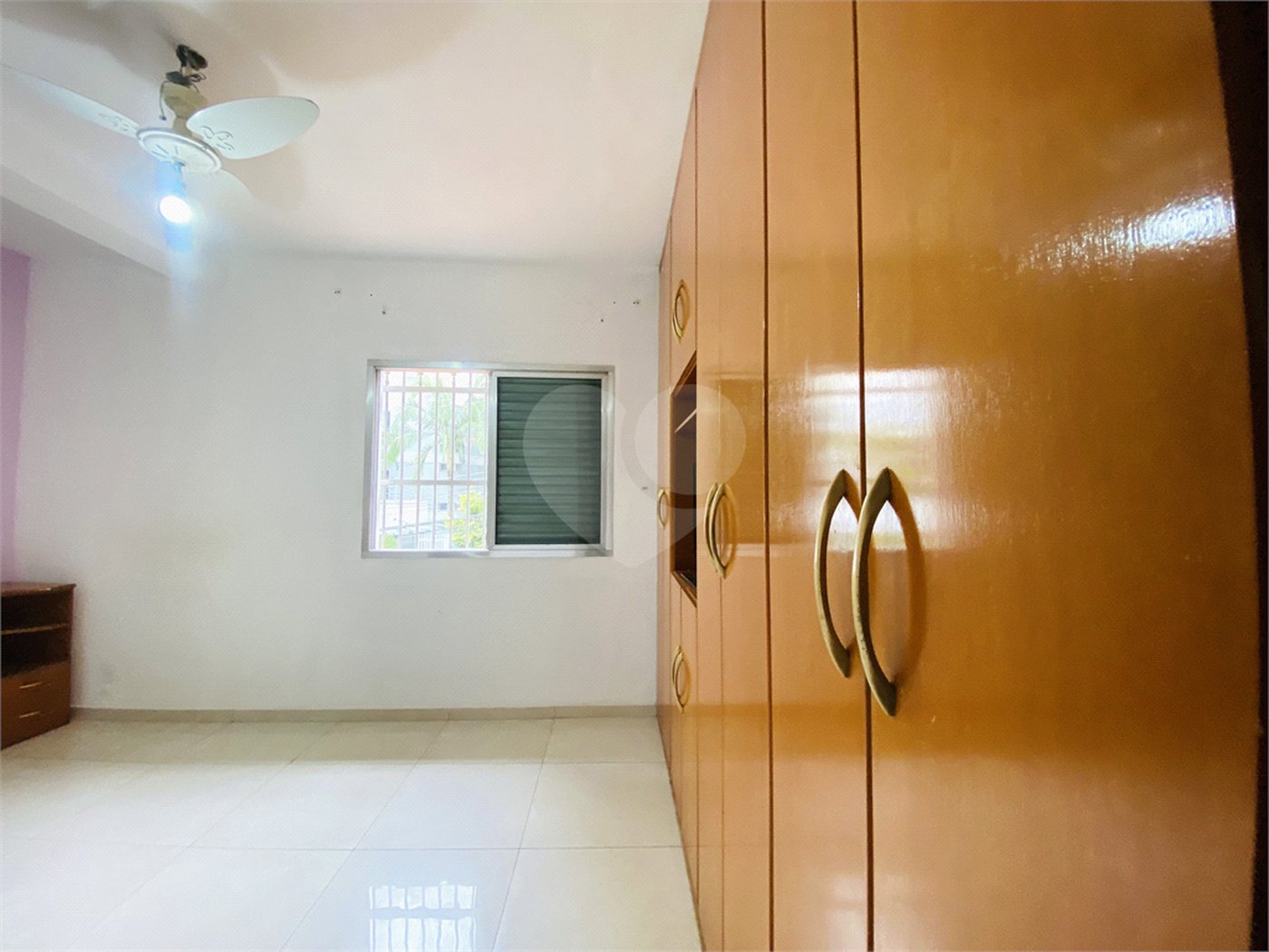 Sobrado à venda com 4 quartos, sendo 1 suíte, em Vila Gilda, Santo André, SP