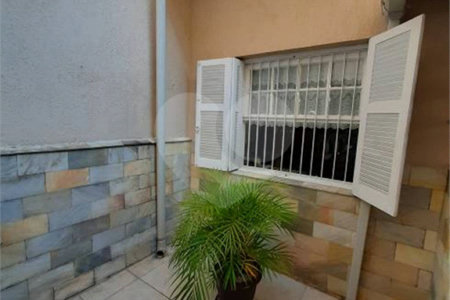 Sobrado à venda com 2 quartos, sendo 1 suíte,  em Vila Paulicéia, São Paulo, SP