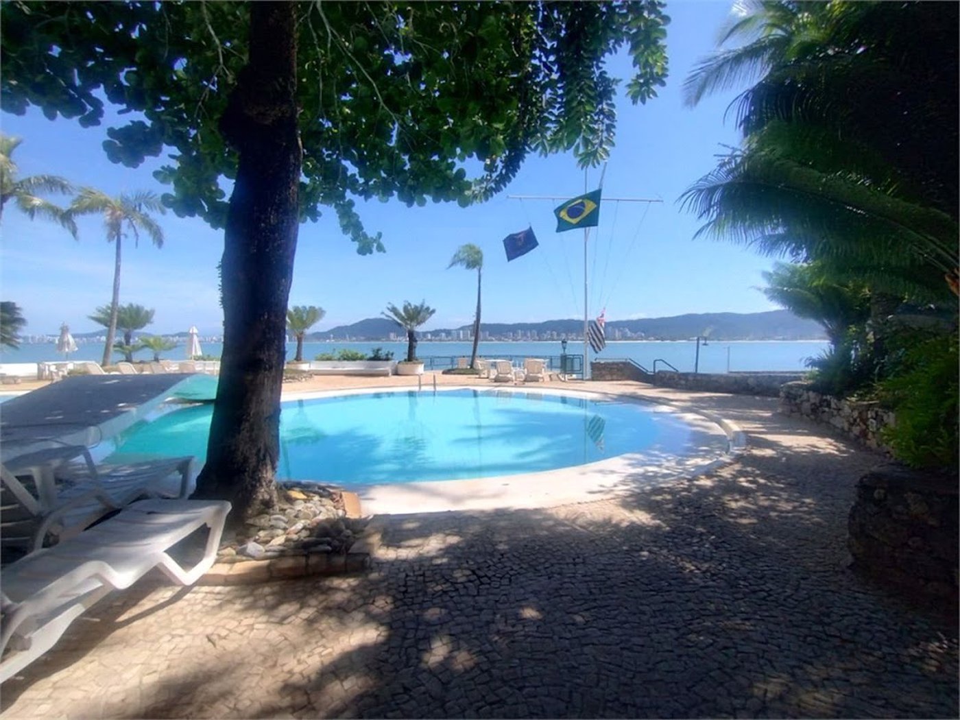 Casa Residencial à venda, Loteamento João Batista Julião, Guarujá - CA0028.