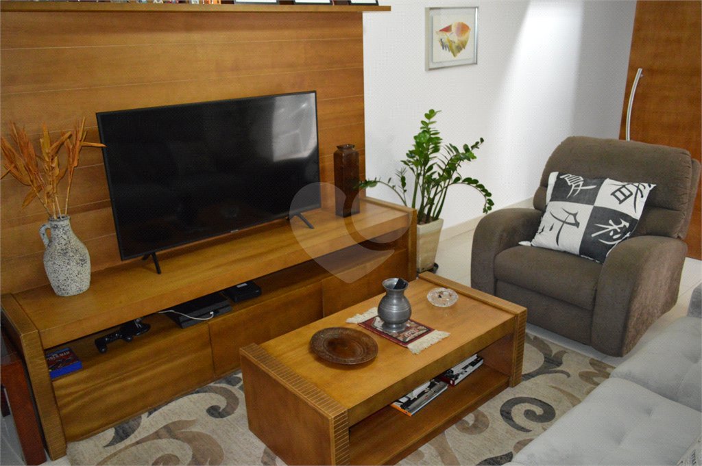 Casa à venda com 3 quartos, sendo 1 suíte, em Jardim Prudência, São Paulo, SP