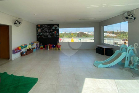 Casa à venda com 3 quartos, sendo 1 suíte, no condomínio Vila Rica, Indaiatuba - SP
