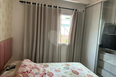 Sobrado à venda com 2 quartos em Jardim Carlos Cooper, Suzano, SP