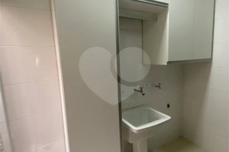 Casa à venda com 3 suítes no condomínio Belle Villle, São Paulo - SP