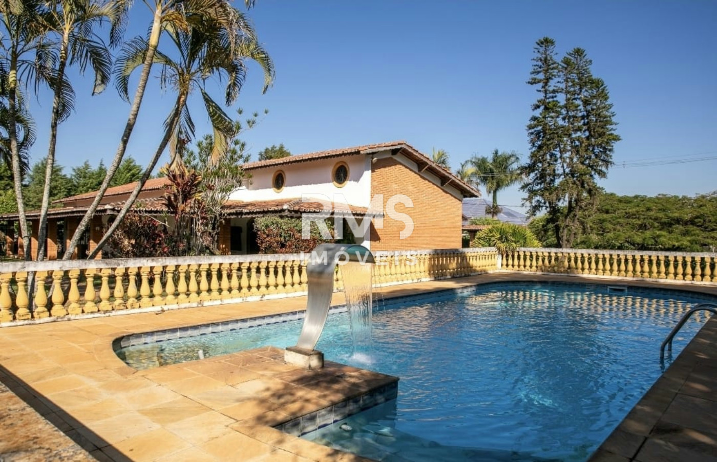 Chácara à venda com 4 quartos, sendo 1 suíte,  em Colinas do Mosteiro de Itaici, Indaiatuba, SP