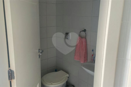 Apartamento à venda com 3 quartos, sendo 1 suíte, em Jardim Marajoara, São Paulo, SP