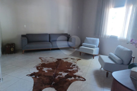 Casa à venda com 2 quartos, sendo 1 suíte, no condomínio Terras de Mont Serrat, Salto - SP