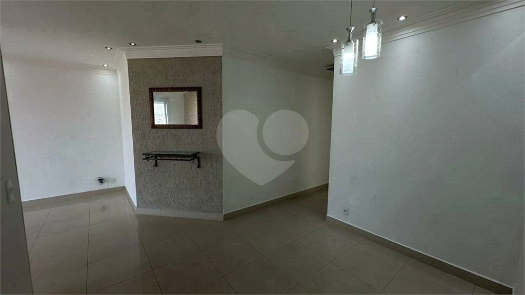 Apartamento à venda com 3 quartos, sendo 1 suíte, em Parque Maria Luiza, São Paulo, SP