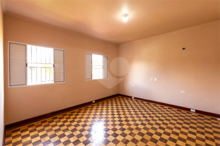 Casa à venda com 4 quartos, sendo 2 suítes, em Perdizes, São Paulo, SP
